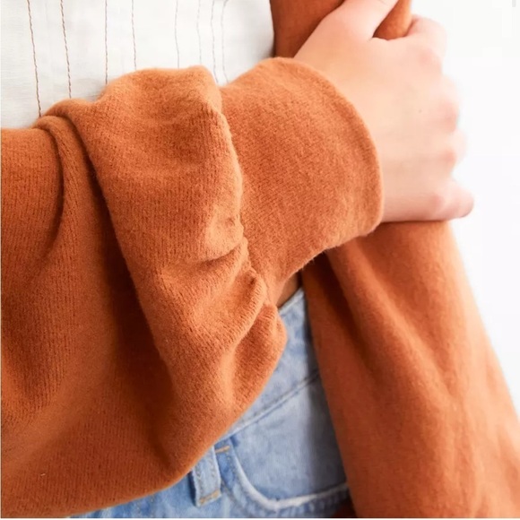 ILLA ILLA Cropped Shrug Cardigan in Chestnut Size Medium - Picture 4 of 15